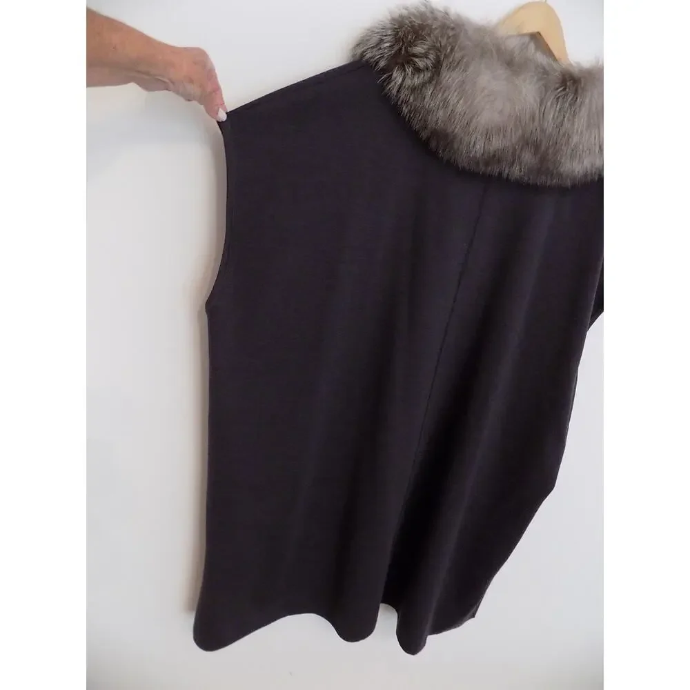 St. John poncho cape with fur collar size Medium NWT